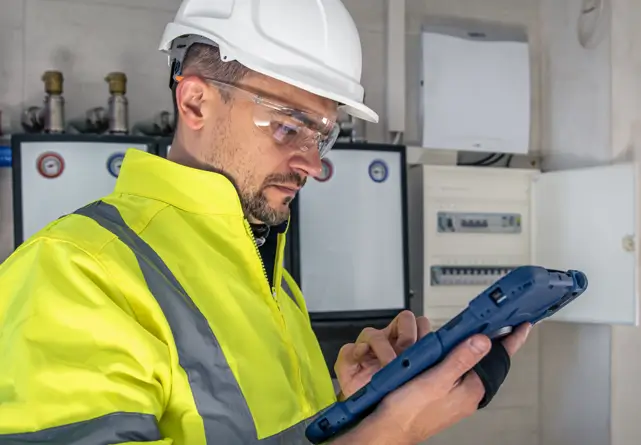 field engineer